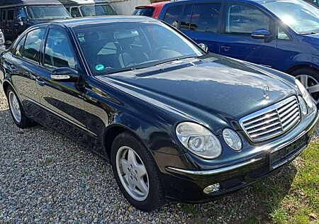 Mercedes-Benz E 240 (211.061)