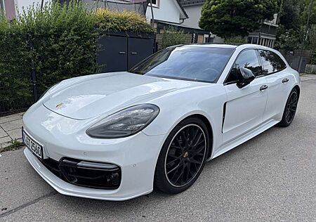 Porsche Panamera 4S Sport Turismo S