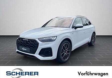 Audi Q5 AHK, adaptive air suspension, Panorama-Glasda