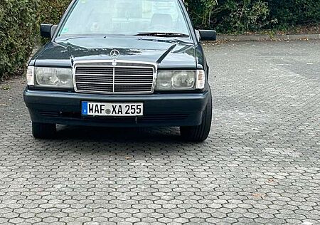 Mercedes-Benz 190 E 1.8