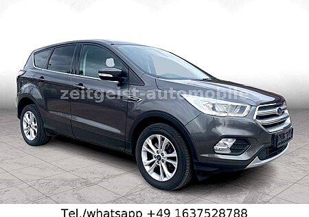 Ford Kuga Titanium*PAN-D*TÜV & SERVICE NEU*