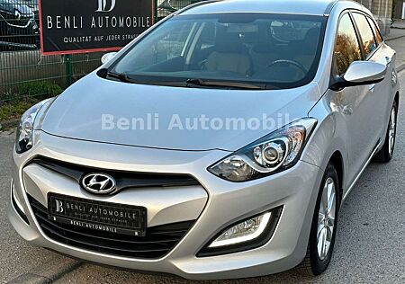 Hyundai i30 cw FIFA World Cup Edition/NAVI/KAMERA/SHZ/