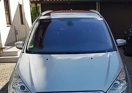Ford Galaxy Titanium 2,0 TDCi DPF Aut.