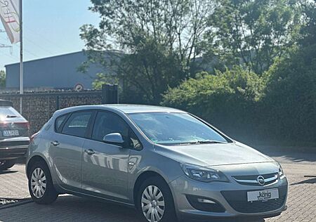 Opel Astra J Lim. 5-trg. Edition