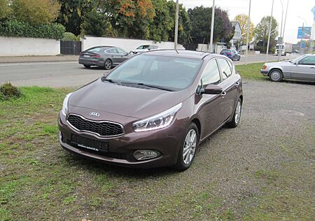 Kia Cee'd Ceed / Vision 5 Türen