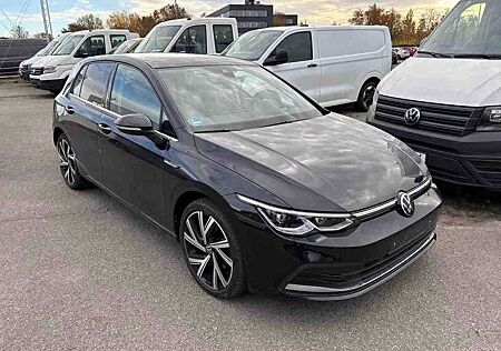 VW Golf Volkswagen Lim. 2.0 TDI DSG Style *18Zoll*PANORAMA*Standhzg*