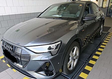 Audi e-tron SPORTBACK 55 2x S LINE 20Z/KEYLESS/VC/KAM