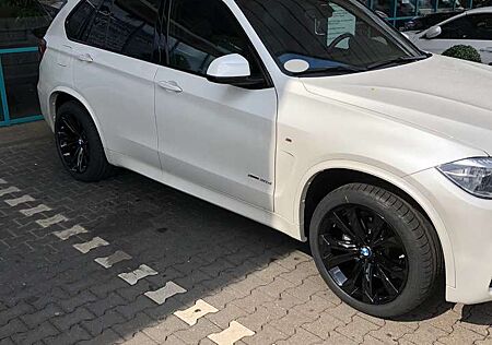 BMW X5 xDrive30dMSport Softclose Standhezung KeylesGoVOLL