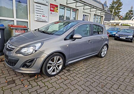 Opel Corsa 1.4 16V Active OPC-Line , Alu 17" Klimaaut. PDC