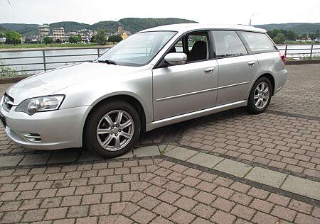 Subaru Legacy Kombi 2.0 4WD, orig. 33.000 KM,1.Hand, Allrad,Top!