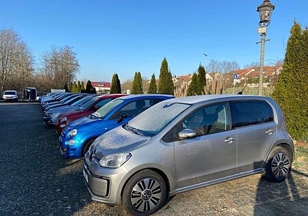 VW Up Volkswagen ! e-! Max*Kamera*Wintersale*