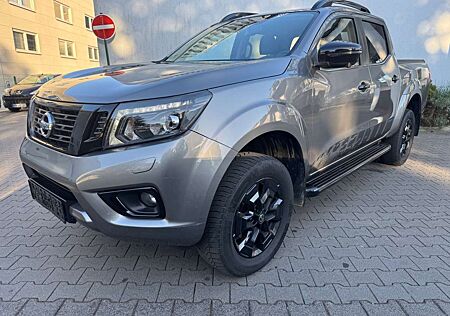 Nissan Navara NP300 N-Guard Double Cab 4x4