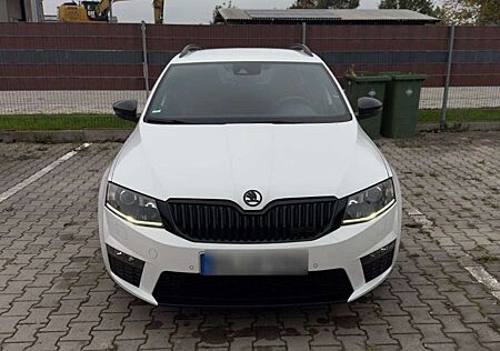 Skoda Octavia III Combi RS 2.0 TSI DSG