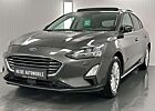 Ford Focus Titanium X Kamera Panoramadach LED Digital