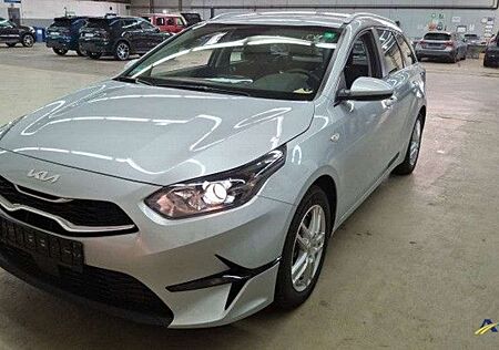 Kia XCeed Ceed SW / cee'd SW cee'd SW Vision Navi SiHz PDC RFK ACC DAB