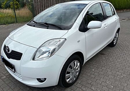 Toyota Yaris 1.3 VVT-i Sol AUTOMATIK