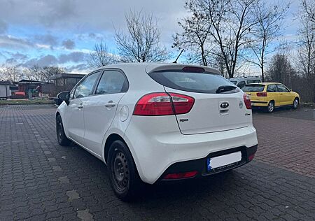 Kia Rio 1.4 Spirit