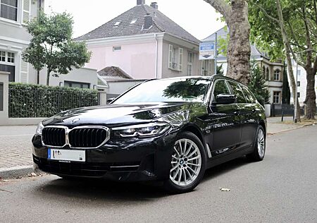 BMW 520e 520 Touring Aut. Luxury Line