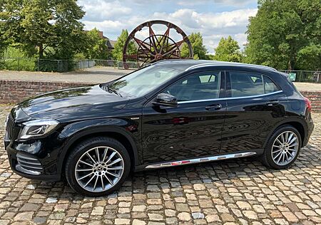 Mercedes-Benz GLA 180 7G-DCT AMG Line