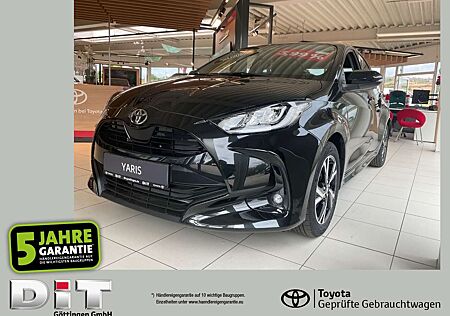 Toyota Yaris 1.5 Teamplayer ACC+LED+SHZ+Fernlichtass.