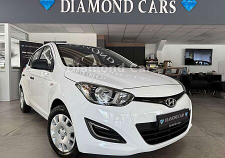 Hyundai i20 FIFA World Cup Edition* KLIMA * SCHECKHEFT *