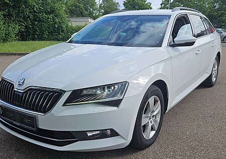 Skoda Superb Ambition 2.0TDI*DSG*NAVI*Kamera*PDC*AHK*