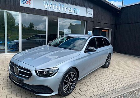 Mercedes-Benz E 220 E - Klasse T-Modell d