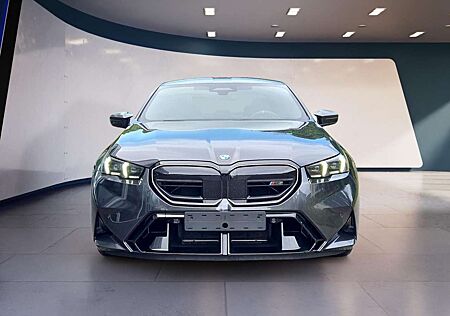 BMW M5 Basis Lim. AHK M Drive FFC DrivAssistPro ParkPr...