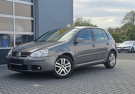 VW Golf Volkswagen V 1.6 TEMPOM SITZHZ TÜV 07.2026 2 Z.KLIMAAUT