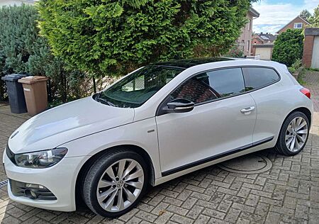 VW Scirocco Volkswagen 2.0 TDI Blue Motion Technologie