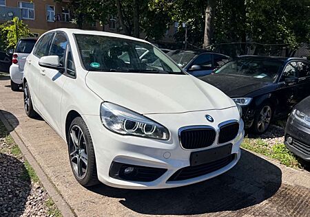 BMW 220 i Active Tourer Automatik Pano LED Euro 6