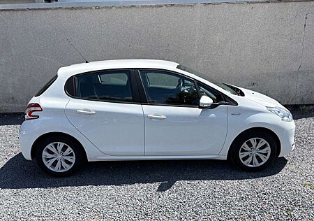 Peugeot 208 Active/Klima/PDC/2.Hand