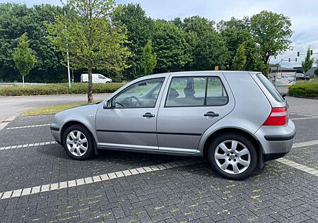 VW Golf Volkswagen 1.9 TDI