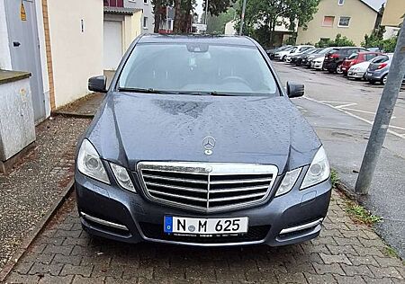 Mercedes-Benz E 250 E+250+CDI+DPF+4Matic+BlueEFFICIENCY+7G-TRONIC+Eleg