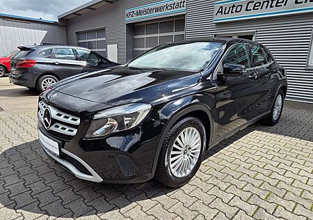 Mercedes-Benz GLA 180 d / AHK !!