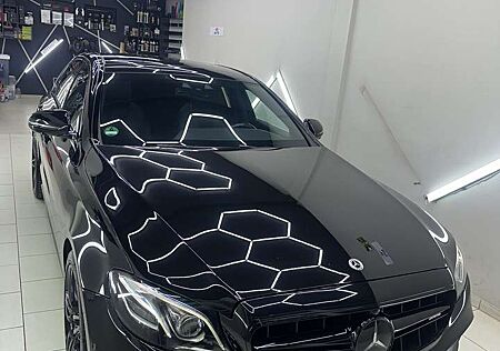 Mercedes-Benz E 350 d 9G-TRONIC AMG Line Pano/4D Burmester/360 Kamera