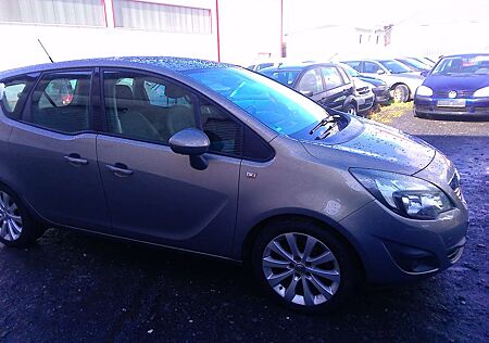 Opel Meriva 1.4 TURBO