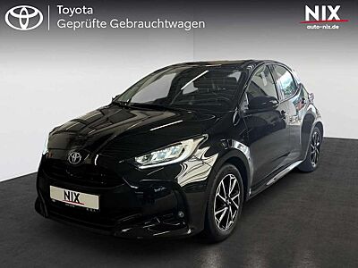 Toyota Yaris 1.5 Hybrid Teamplayer + Komfortpaket KAMERA