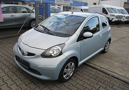 Toyota Aygo 1,0i.Grüne Plakette. Nur 18000 KM.