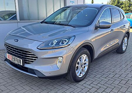Ford Kuga Titanium 190PS 4x4 AUTOM. HEAD-UP AHK NAVI