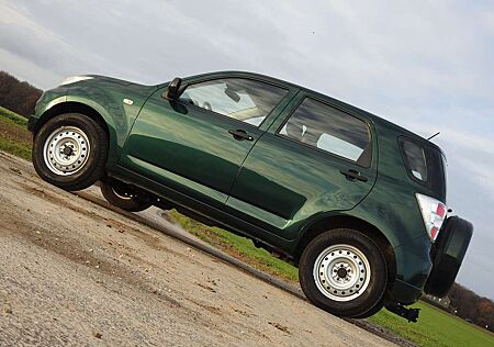 Daihatsu Terios 2.Hand. 56147km. AHK. Klima. Winterreifen !