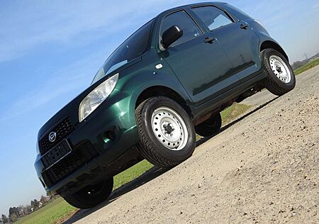 Daihatsu Terios 2.Hand. 56147km. AHK. Klima. Winterreifen !