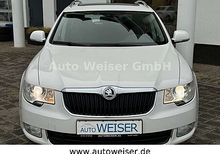 Skoda Superb Combi Elegance Autom. Bi-Xenon Navi PDC