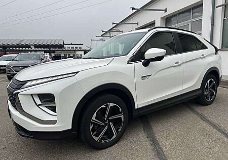 Mitsubishi Eclipse Cross Plug-in Hybrid BASIS 2.4 MIVEC 4WD