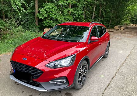 Ford Focus Turnier 1.0 EcoBoost Hybrid TITANIUM X