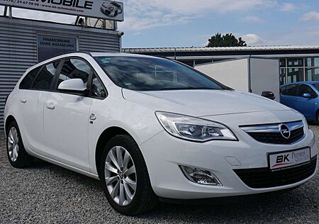 Opel Astra 1.4 Scheckheft Tüv-,Service neu Lenkradheizung