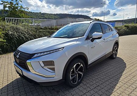 Mitsubishi Eclipse Cross Plug-in Hybrid BASIS 2.4 MIVEC 4WD