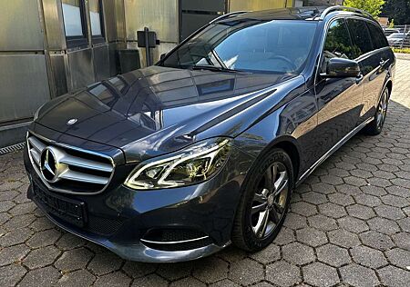 Mercedes-Benz E 300 BlueTec Hybrid PANORAMA*LEDER GRAU*KAMERA