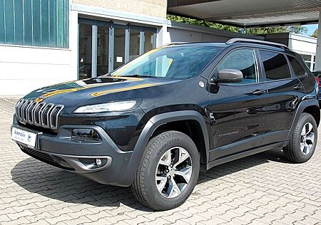 Jeep Cherokee 3.2 V6 200kW 4x4 Trailhawk Autom.