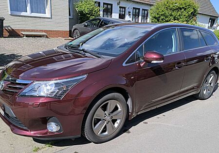 Toyota Avensis Combi 1.8 Edition (2014)